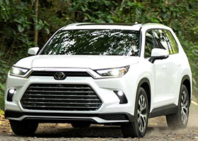 Chauffeur Driven SUV Car Rental in Ayodhya